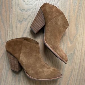 Dolce Vita brown suede mule heels